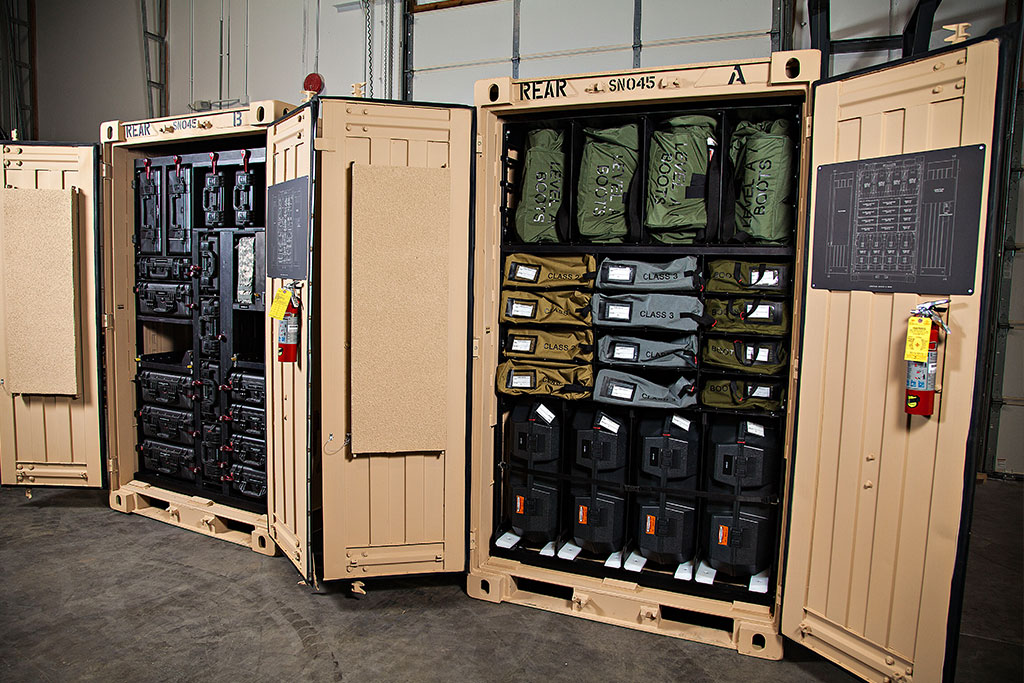 FLIR CBRN DR SKO é um conjunto de kits específicos para missões que caracterizam e fornecem capacidade de reconhecimento desmontado CBRN de espectro total